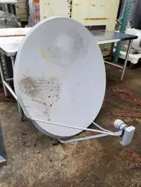 Image of 30" Satellite Dish With Collector Arm