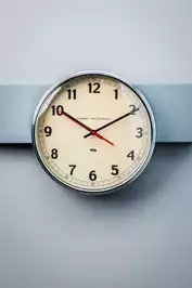Image of Sliver Trim Chaney Wall Clock