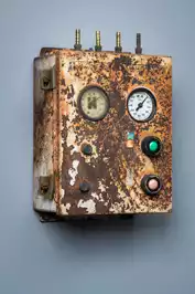 Image of Aged Control Gauge Box