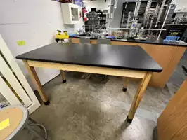 Image of 5' Rounded Corner Science Lab Table