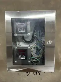 Image of Ss Omega Hi-Vac Box Power Box