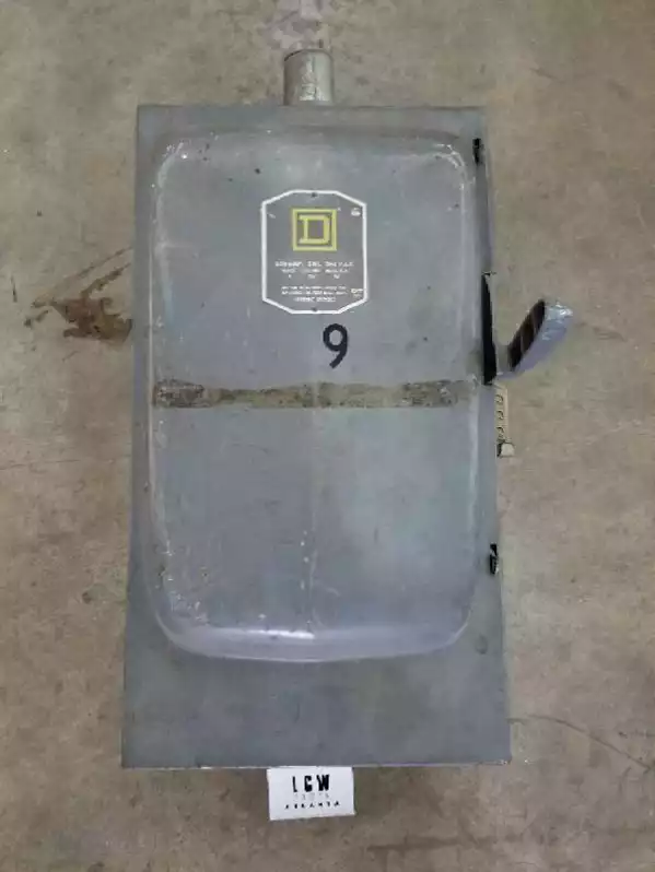 Image of Vintage Sq D Disconnect Box 24.5x13.5