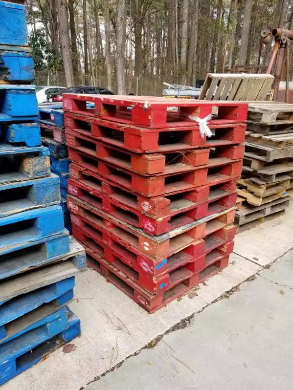 Image of Red Heavy Wood Pallet