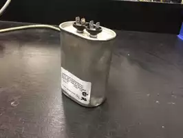 Image of 4" Capacitor
