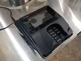Image of Verifone Credit Card Reader And Sign Pad