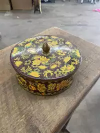 Image of Antique Floral Tin