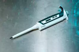 Image of Black Single Channel Pipette