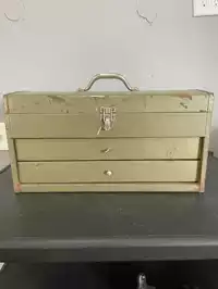 Image of Green Vintage Tool Box