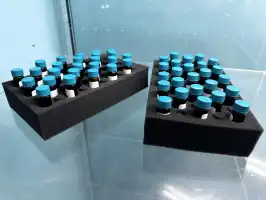 Image of Foam Base W/7.5 Ml Round Glass Bottle