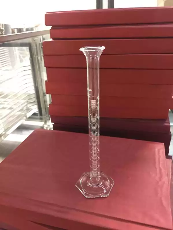 Image of 10ml Glass Graduated Cylinder
