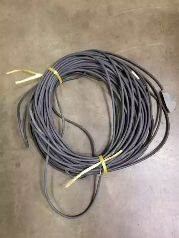 Image of Bundled 1/4 Black Cable