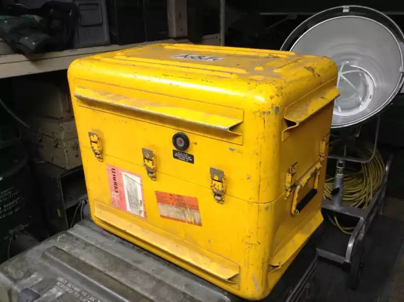 Image of Yellow Metal Carrying Case 16.5x17x22.5