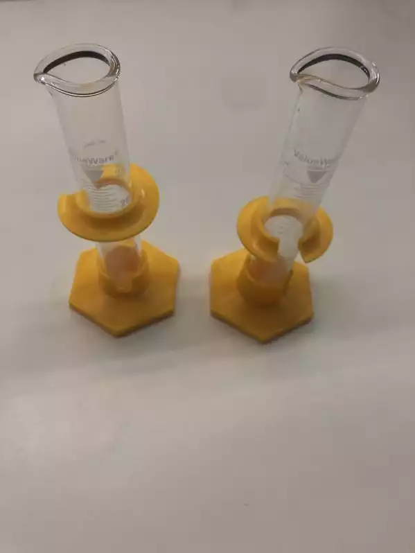 Image of 25ml Graduated Cylinder Yellow Base