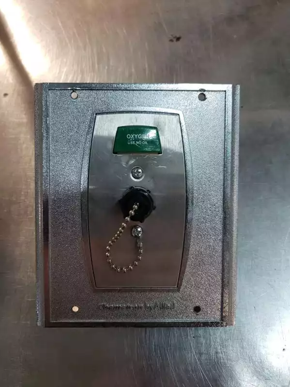 Image of Chemetron Oxygen Outlet Panel