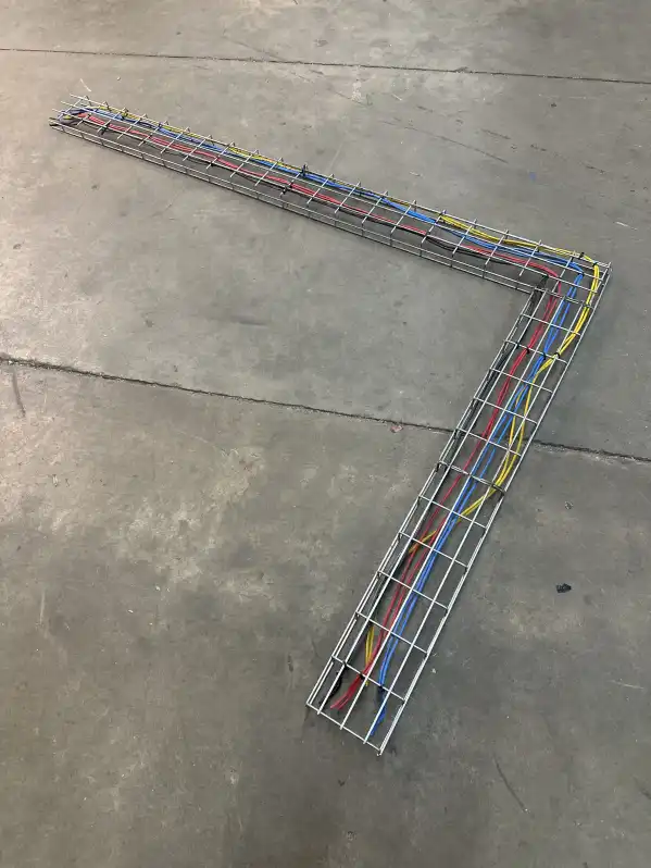 Image of Wire Cable Tray Dressed (Corner)