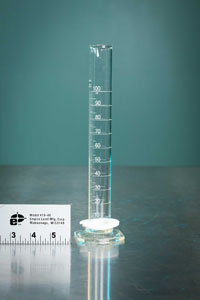 Image of 100ml Glass Graduated Cylinder